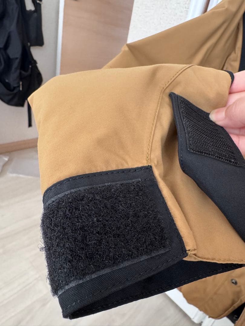 THE NORTH FACE マウンテンダウンジャケット ブラウン/ブラック