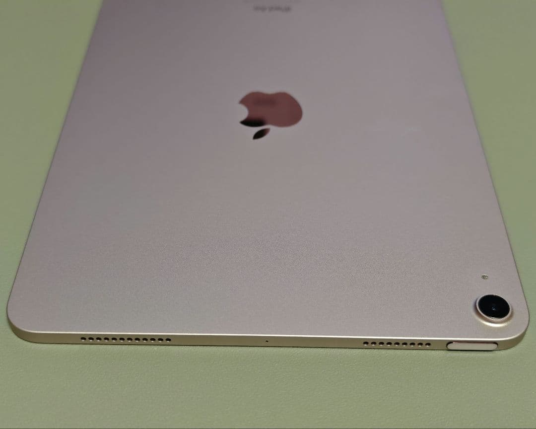 【中古美品】iPad Air 第5世代 WiFiモデル 64GB ピンク