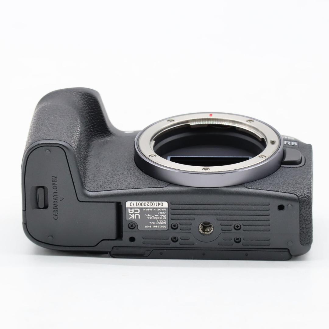 【ショット数1,000以下】Canon EOS R8 ボディ