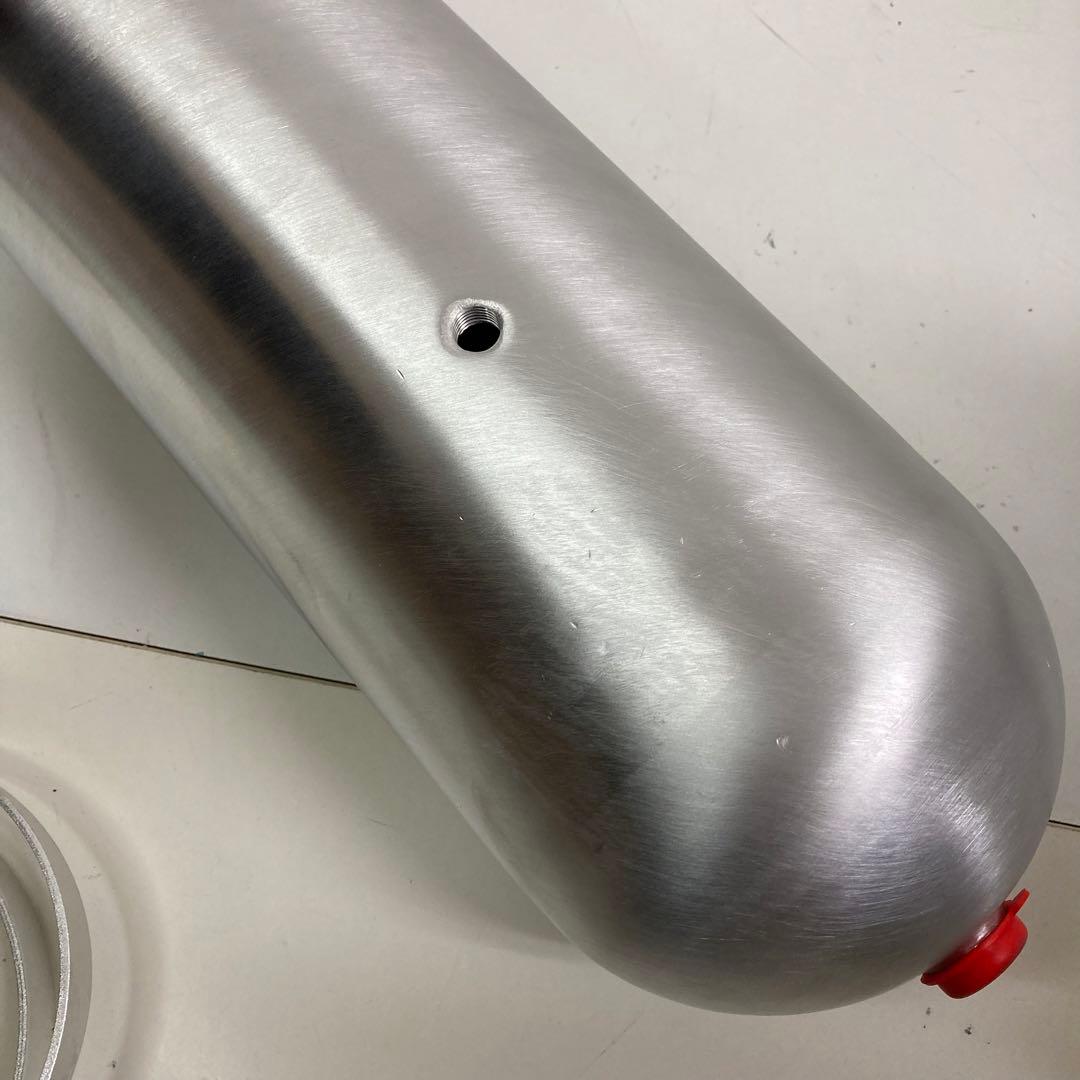 R0130-4 シームレスエアタンク エアサスキット 3.5ガロン〜4ガロン