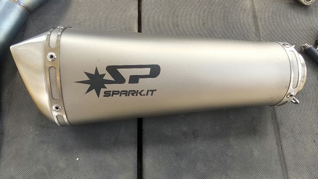 ヤマハ　YZF-R6 SPARKチタンフルエキ