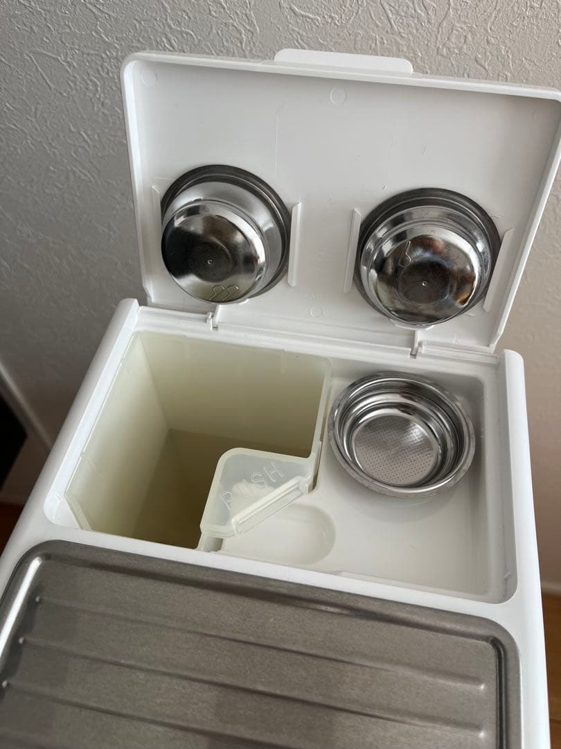 デロンギ　アクティブ　エスプレッソマシン　 ECP3220J