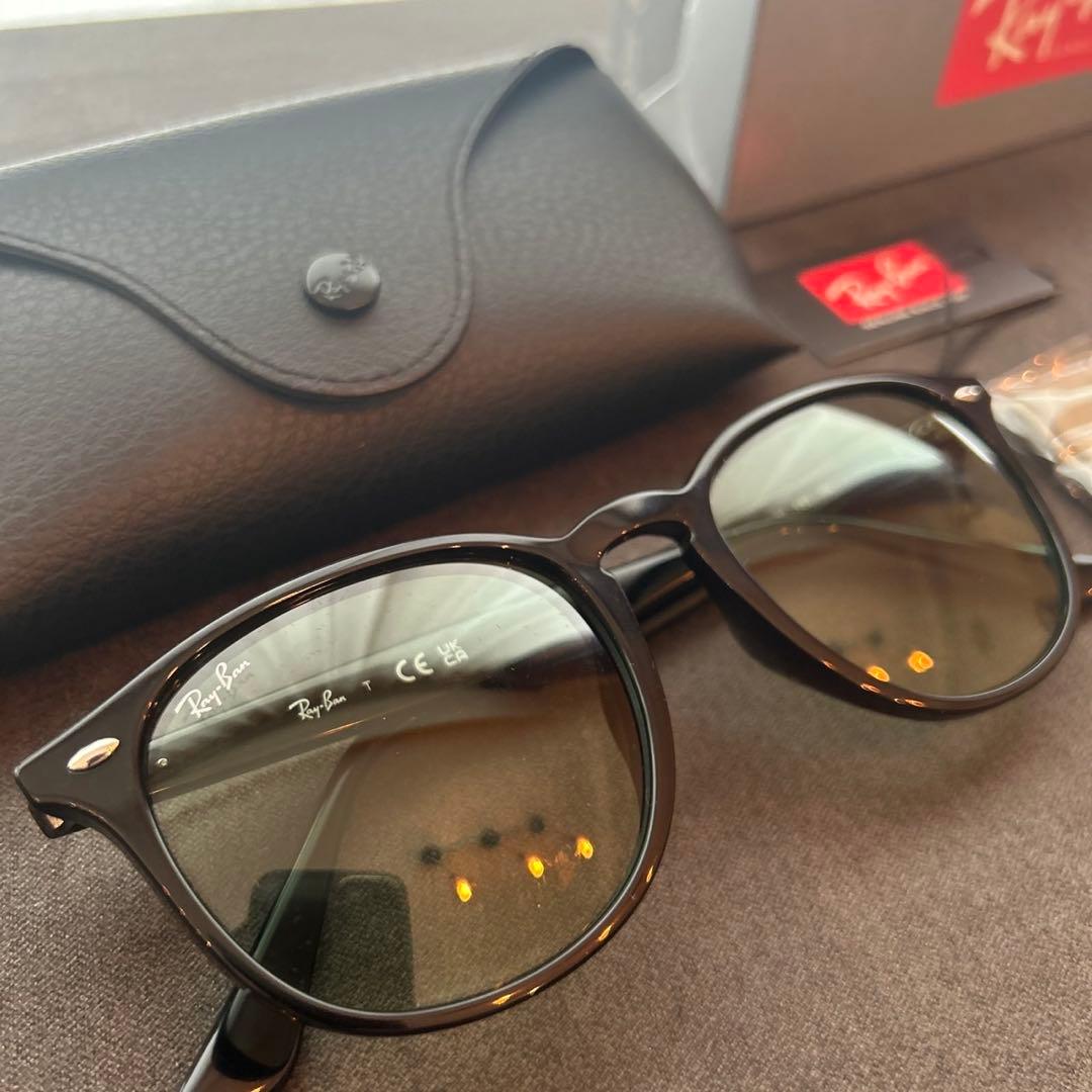 【新品未使用】レイバン RB4259F 601/2 Ray-Ban 正規品