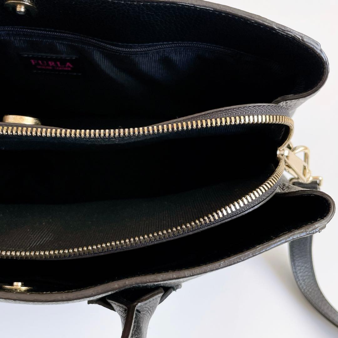 【フルラ】2way/ トート/ショルダー/バック/黒/ビジネス/レザー/A4可能
