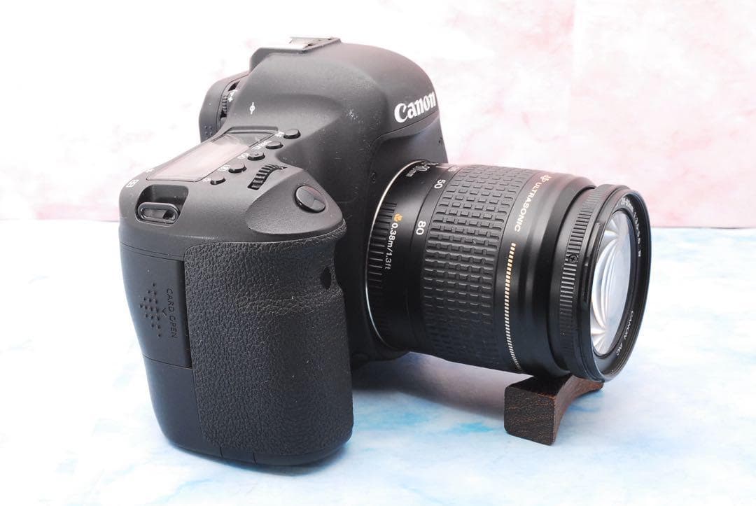 キャノン EOS 6D★フルサイズ★一眼レフカメラ★Wi-Fi★Wレンズ