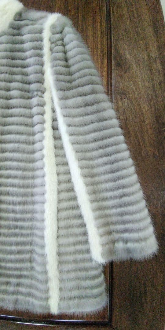 ミンク毛皮コート シルバーグレー