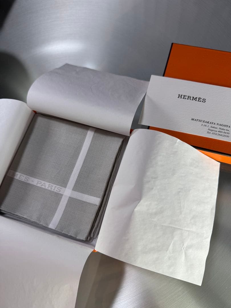 エルメス HERMES ハンカチ コットン100％ クレール グレー ホワイト