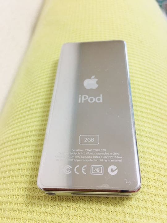 【最後の値下】初代iPod nano本体他にもトランスミッター等アクセサリーも！