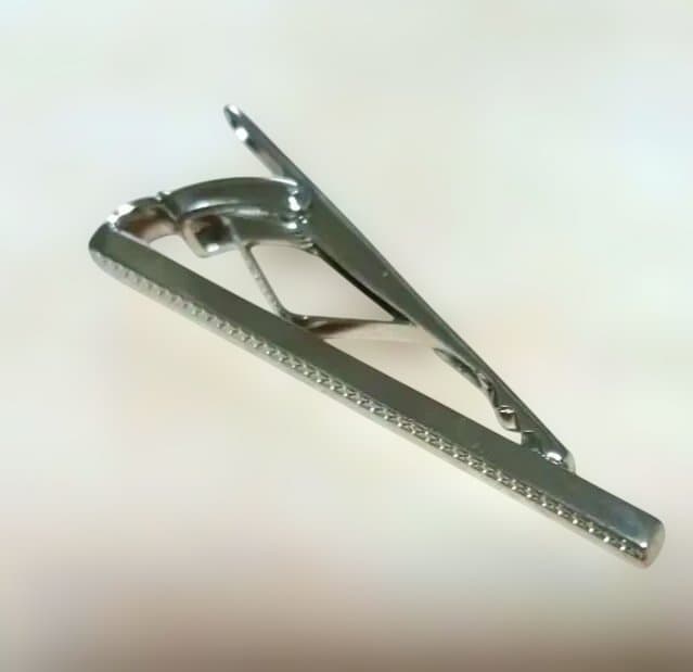 未使用タテオシアン グリッドロング タイバー メタル ネクタイピン