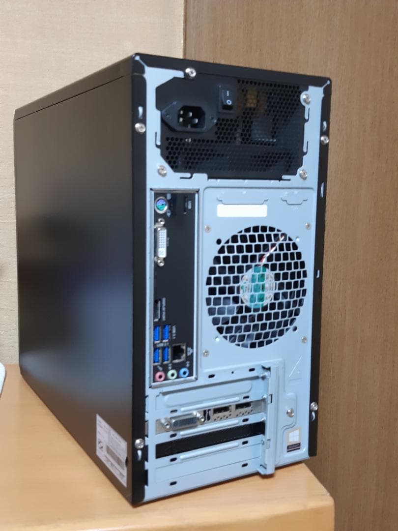 自作PC　i7 8700・16GB・SSD128GB・K4000・Win11