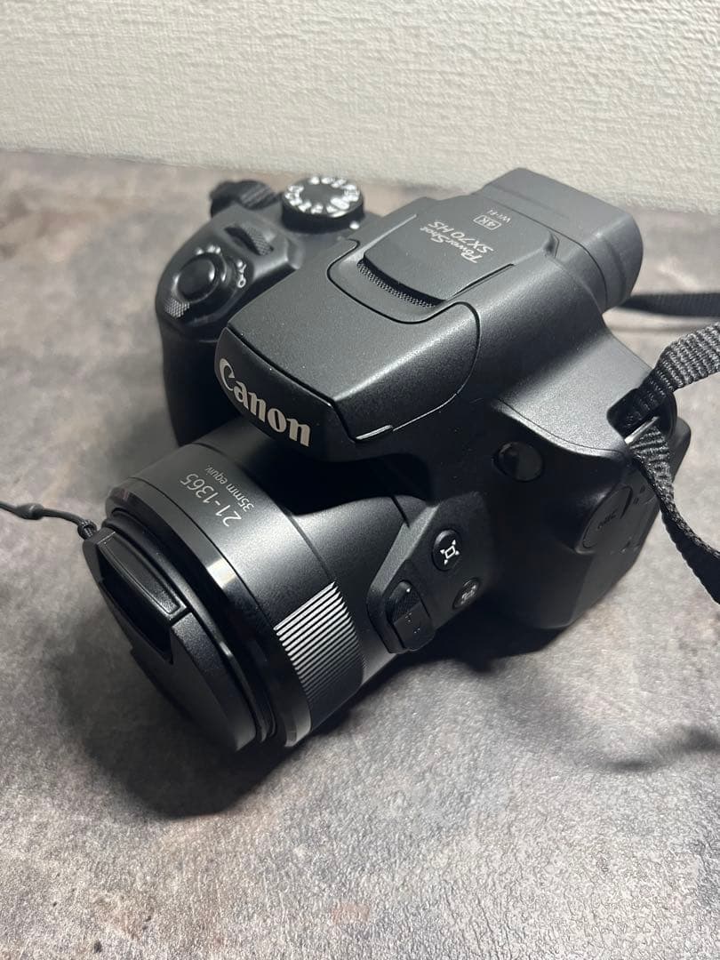 Canon PowerShot SX70 箱無し、カメラストラップ不備あり