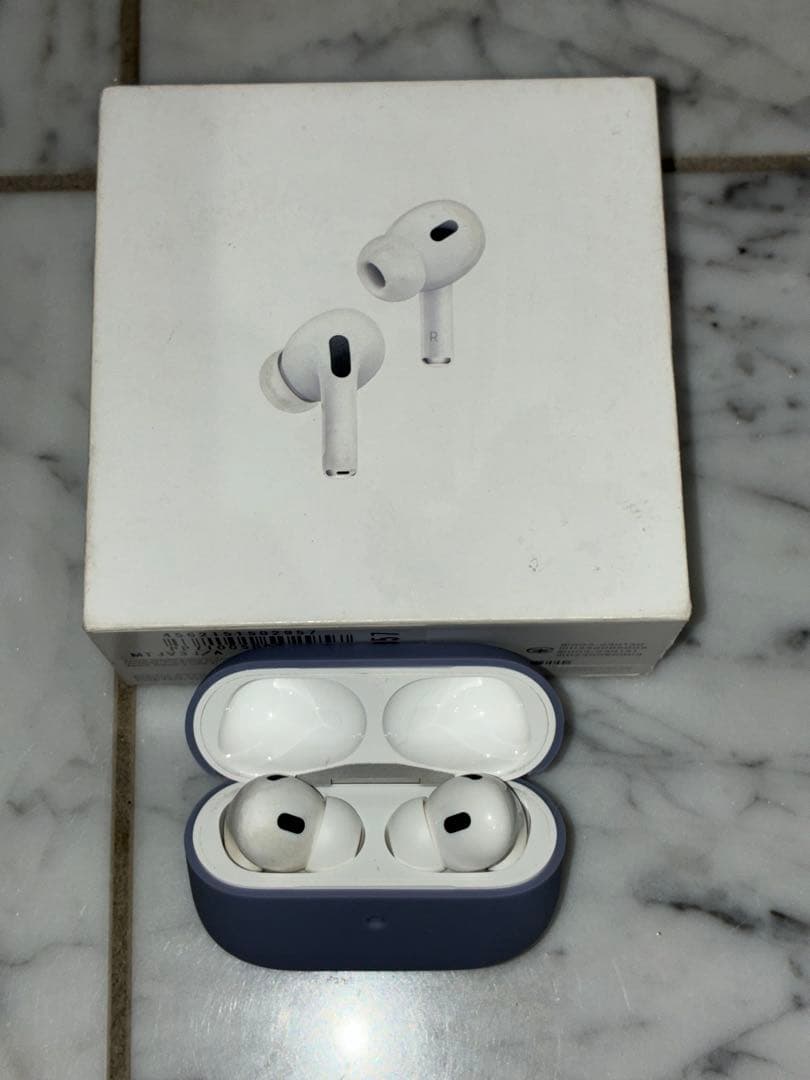 AirPods Pro 本体 ホワイト 充電ケース付き