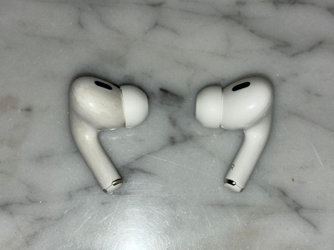 AirPods Pro 本体 ホワイト 充電ケース付き