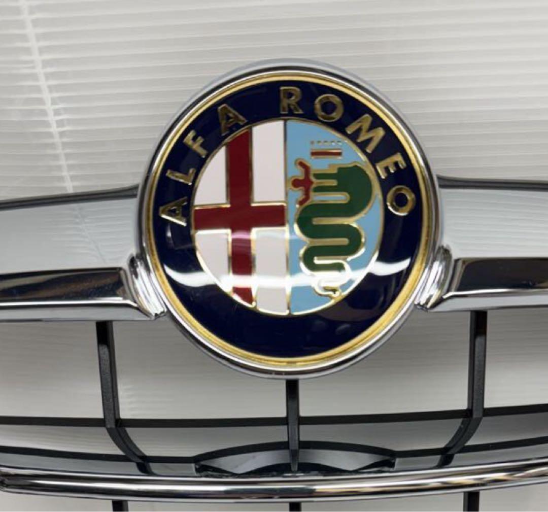 アルファロメオ ジュリエッタ フロントグリル