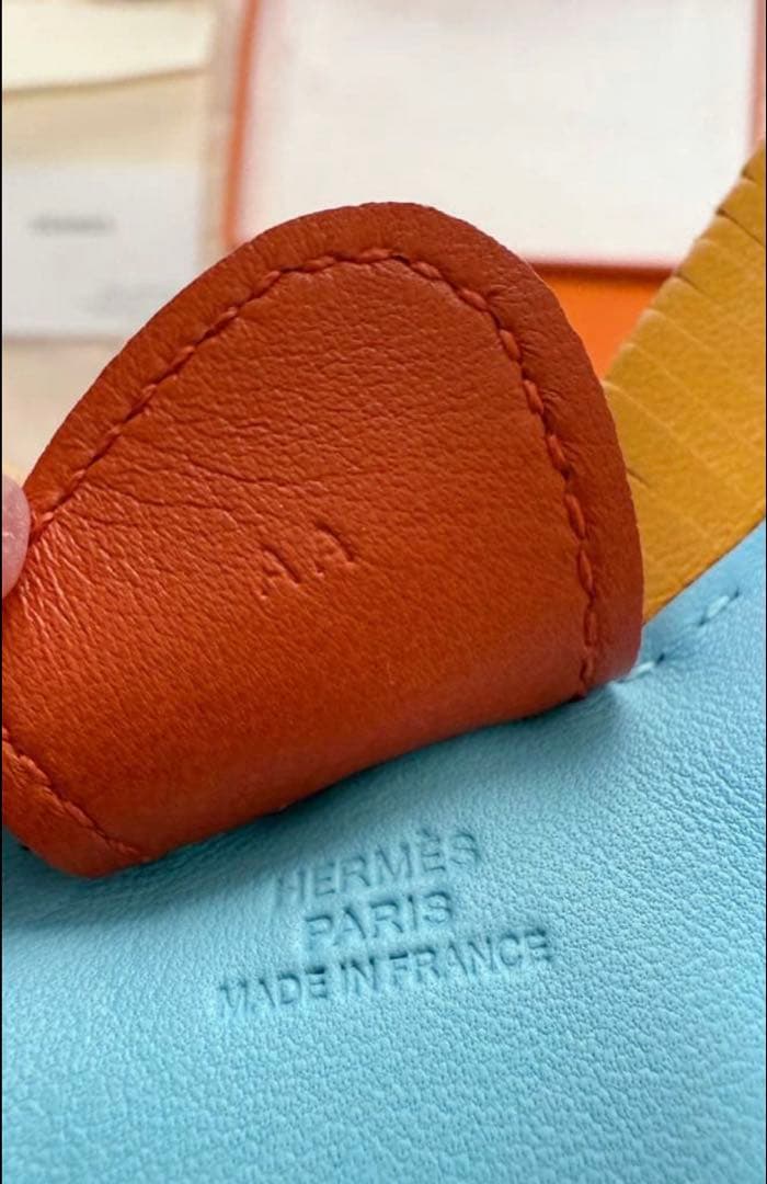 ⭐️未使用近い⭐️ エルメス ロデオ MM セレステ カーネリアン ブトンドール