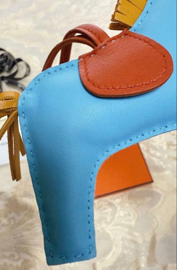 ⭐️未使用近い⭐️ エルメス ロデオ MM セレステ カーネリアン ブトンドール