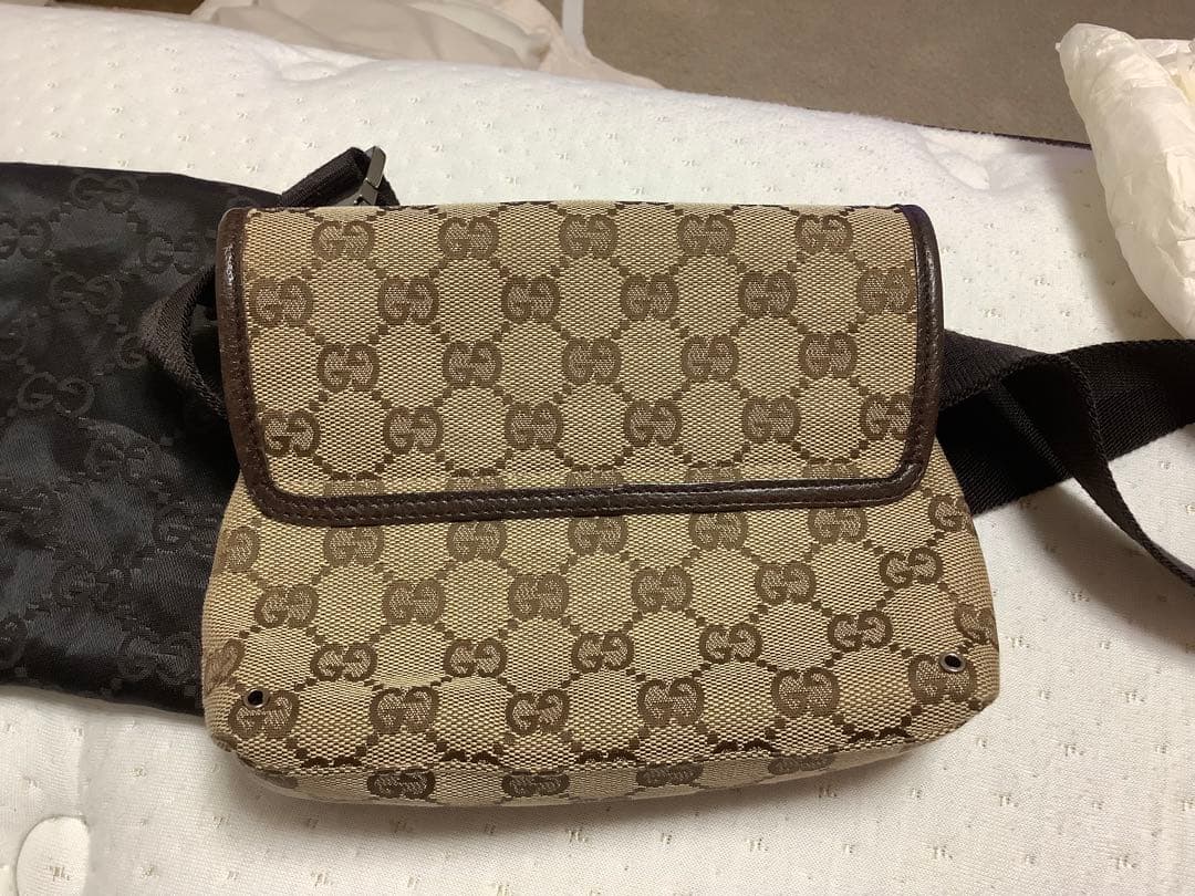 グッチのウエストポーチ&ミニ財布