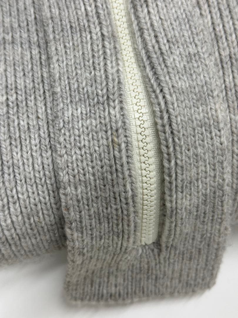 UNUSED グレー ジップアップニットセーター