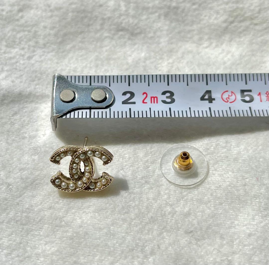 CHANEL パール装飾ロゴピアス 片耳用