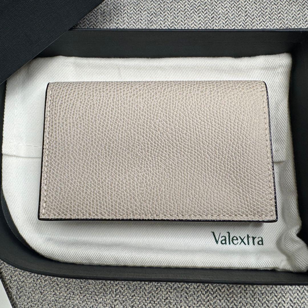 Valextra ヴァレクストラ 名刺入れ カードケース グレージュ 男女兼用