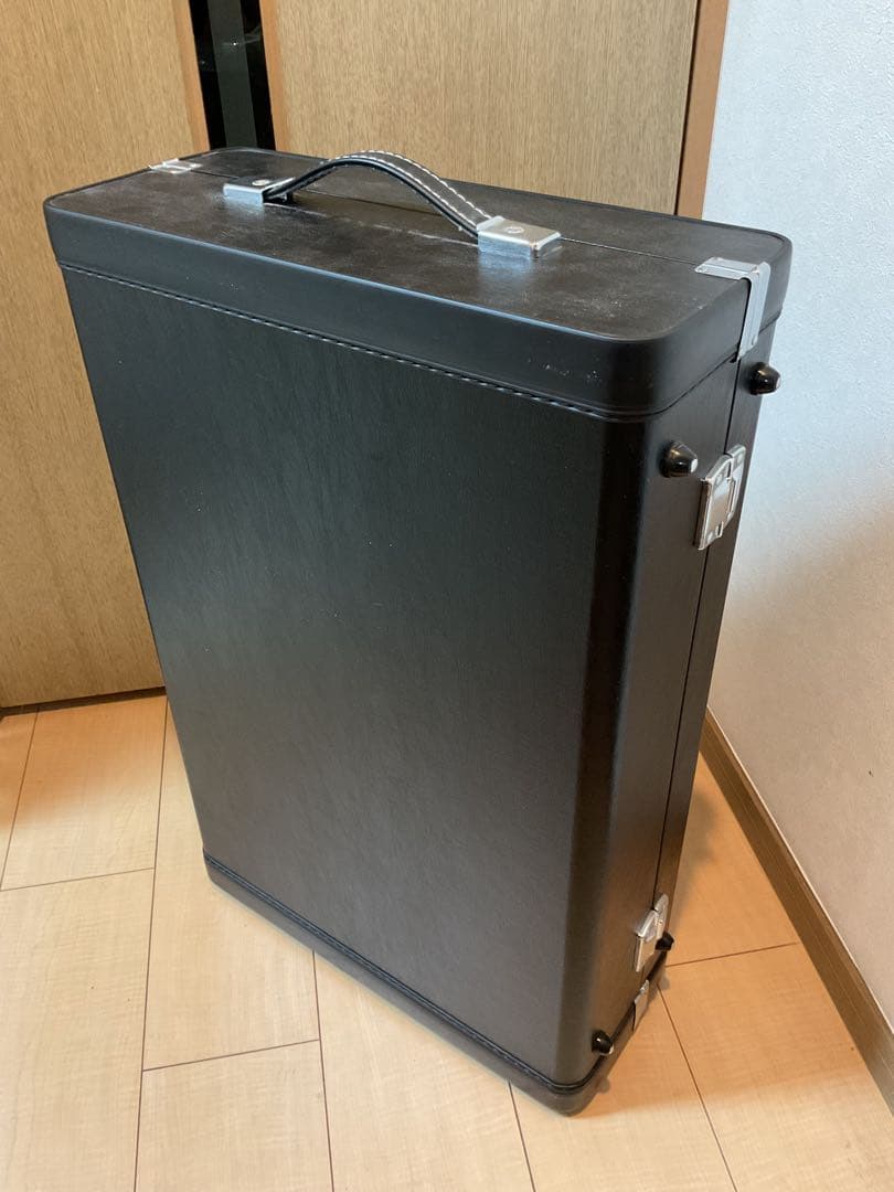 同時出品のYHR-567Dの付属品一式　マウスピース/ケースなど