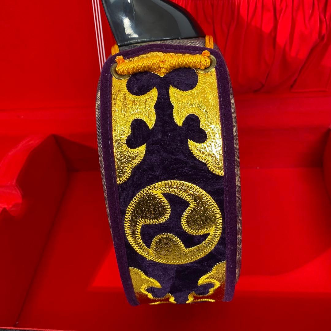 【美品】沖縄三線 三味線 人工革 合皮 ヘビ柄　ハードケース付 民族楽器 弦楽器