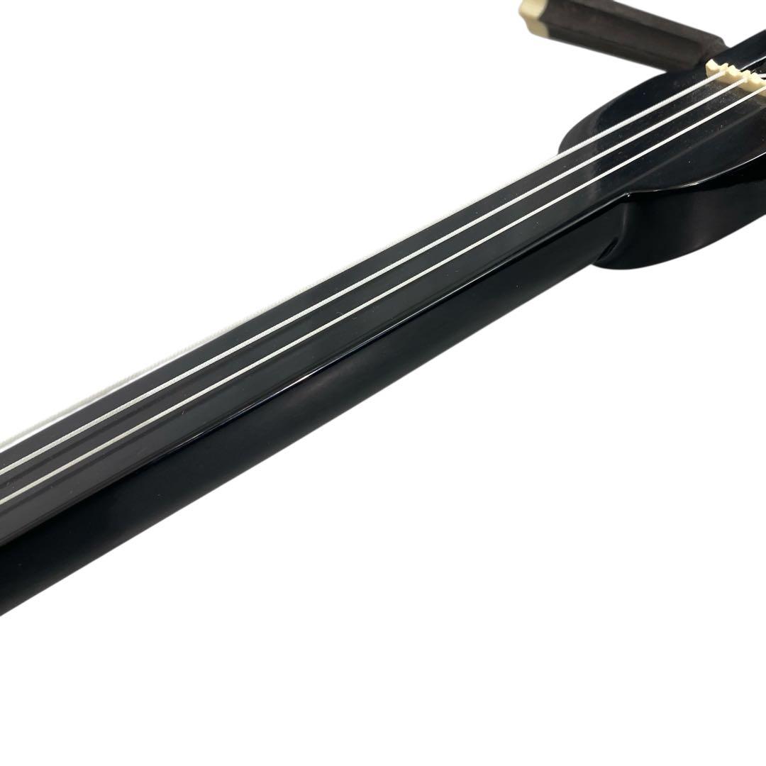 【美品】沖縄三線 三味線 人工革 合皮 ヘビ柄　ハードケース付 民族楽器 弦楽器