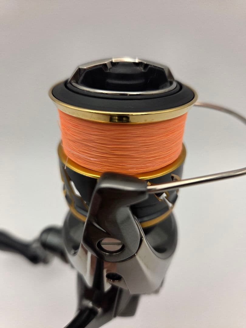 SHIMANO TWIN POWER C2000S スピニングリール