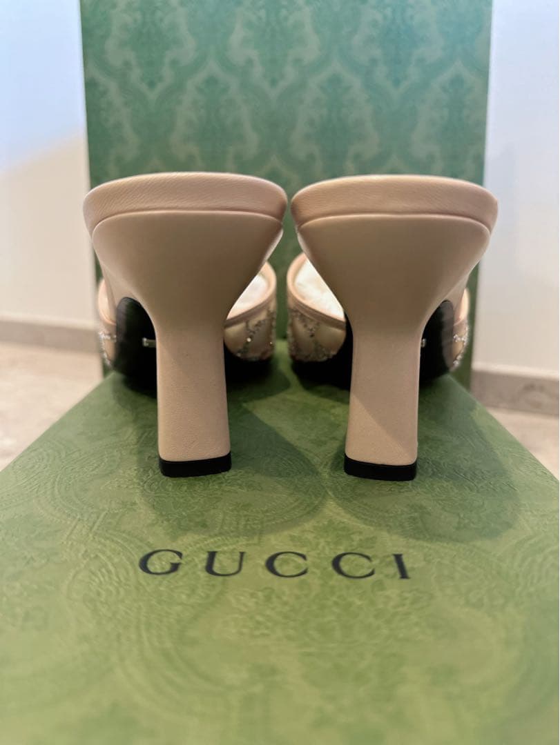 ✨新品✨GUCCIミュールサンダル37✨GGクリスタル✨早いもの勝ち✨翌日発送♡