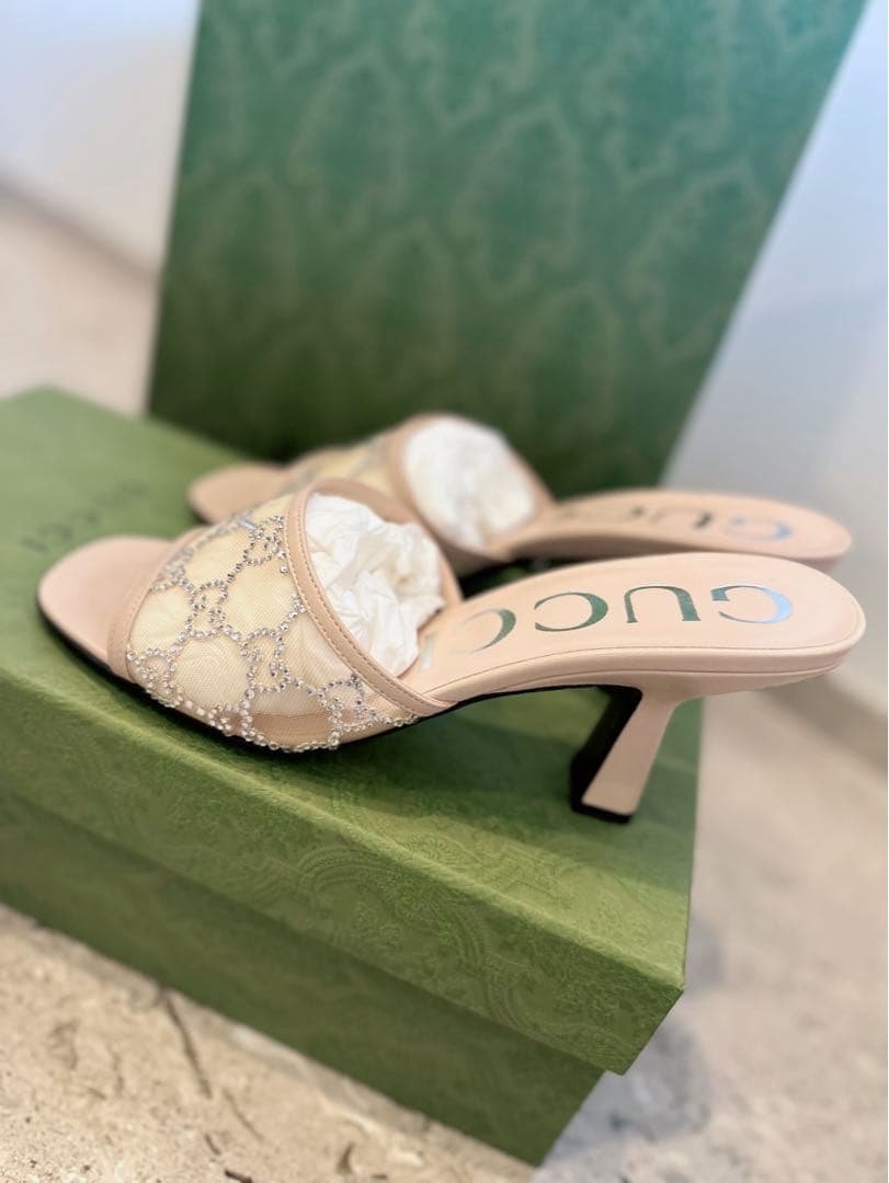 ✨新品✨GUCCIミュールサンダル37✨GGクリスタル✨早いもの勝ち✨翌日発送♡