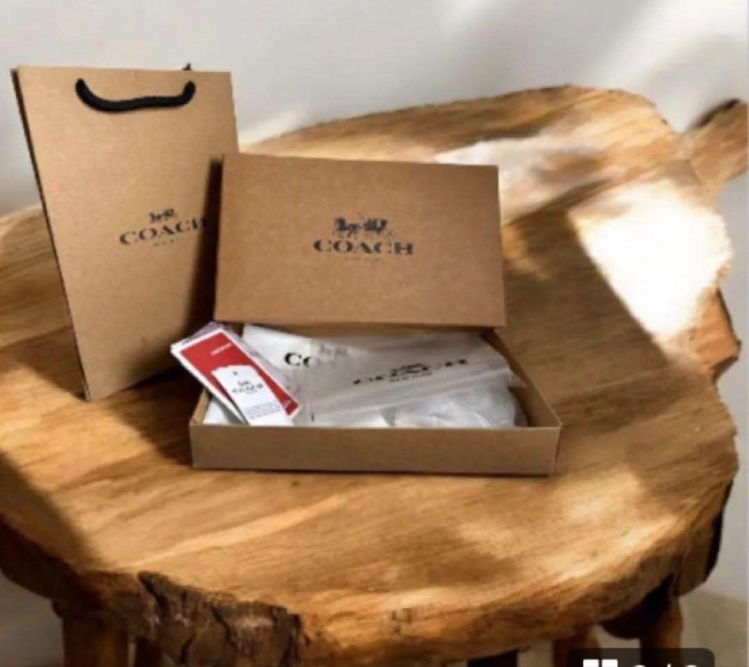 COACH 長財布 ロゴ入りホワイト/ネイビー【新品】