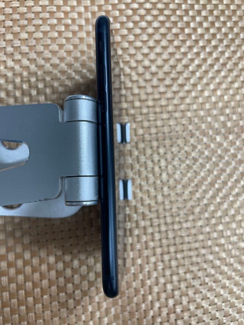 iPhone SE 第3世代 256 GB ミッドナイトSIMフリー【9183】