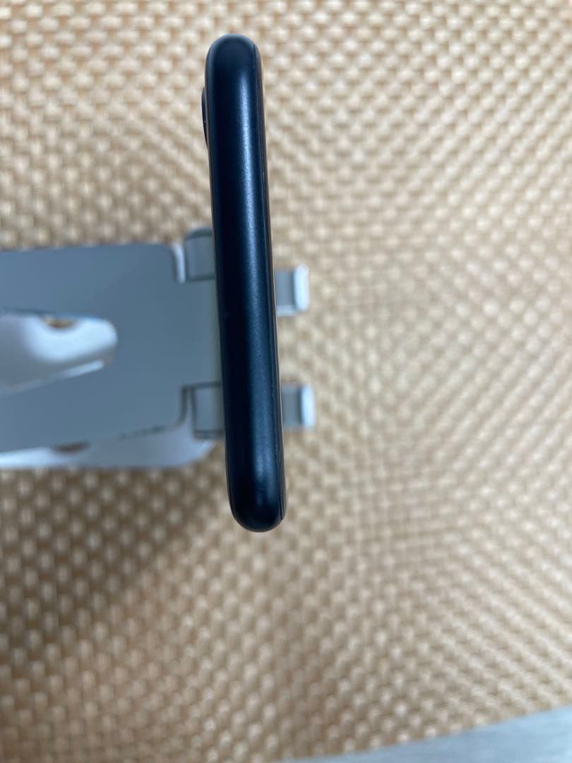 iPhone SE 第3世代 256 GB ミッドナイトSIMフリー【9183】