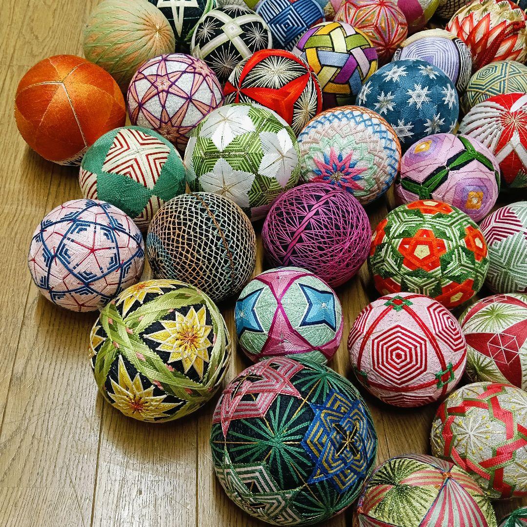 AL83 手毬 手まり 刺繍 ハンドメイド 昭和レトロ まとめ69個木目込2個