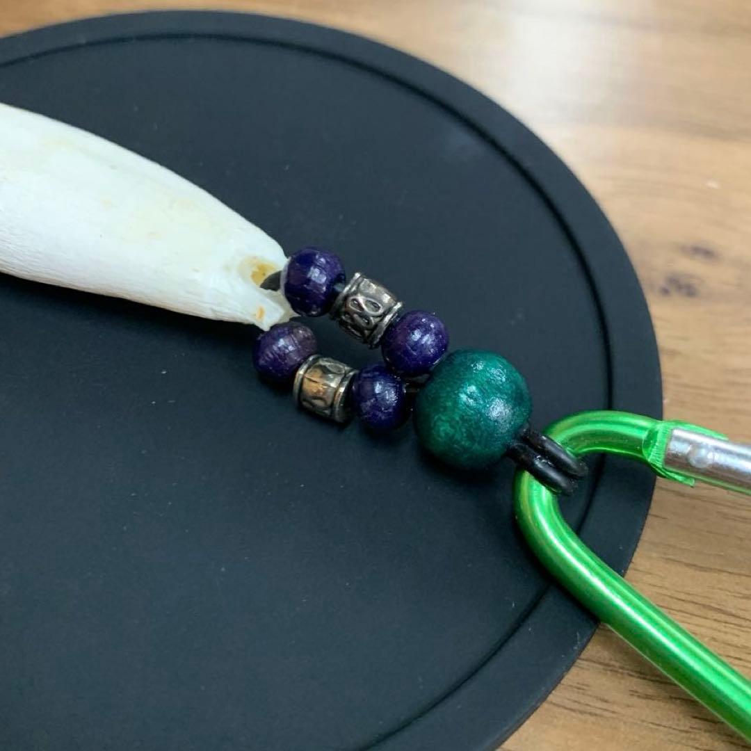 ヒグマ 熊 キバ 牙 キーホルダー