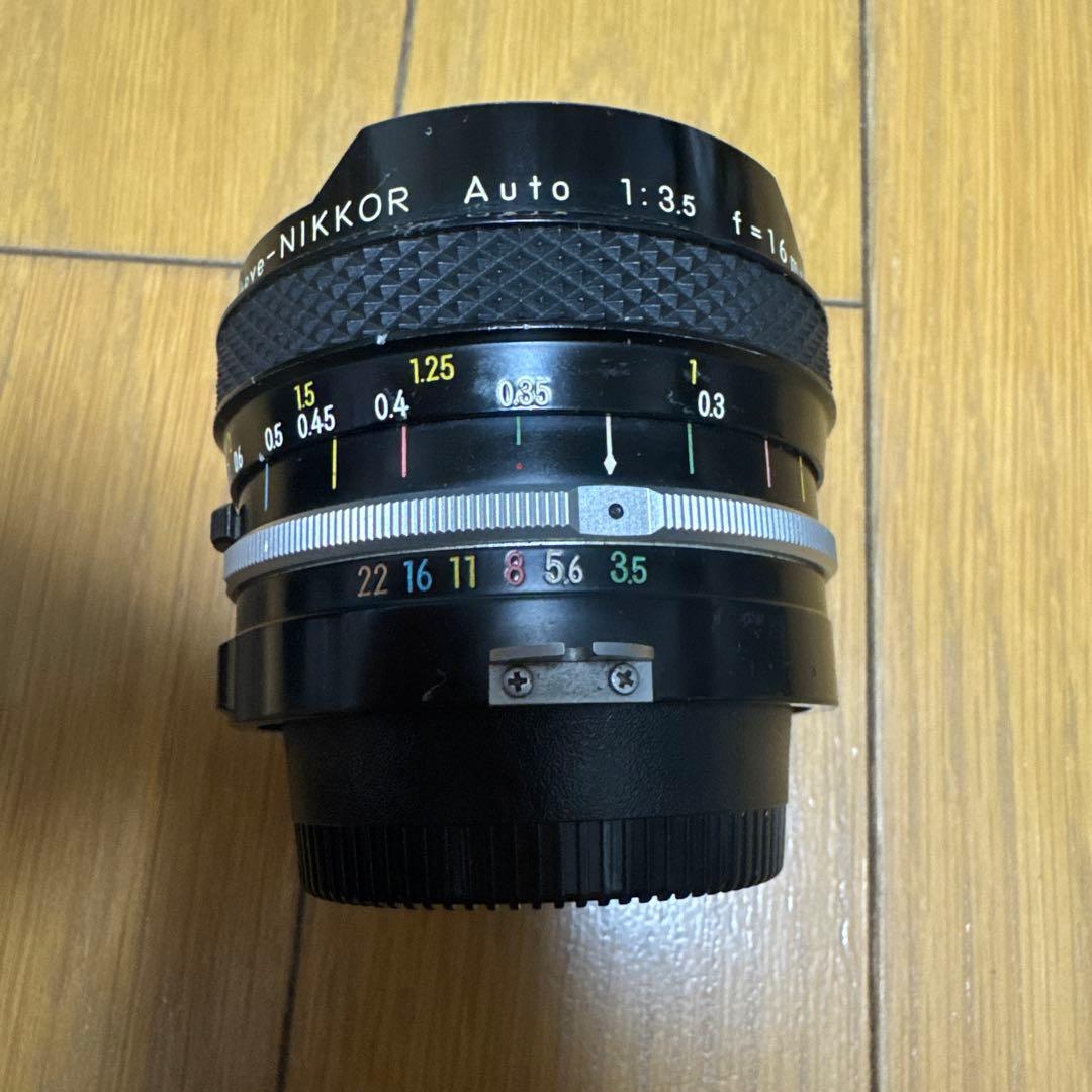 Nikon Fisheye-NIKKOR AUTO 16mm F3.5 魚眼