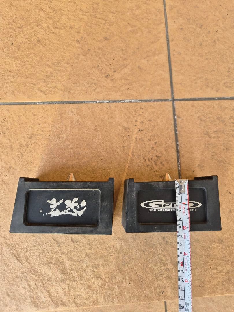 ハイエース　美品玄武2.5インチブロックUボルト付き　バンプセット