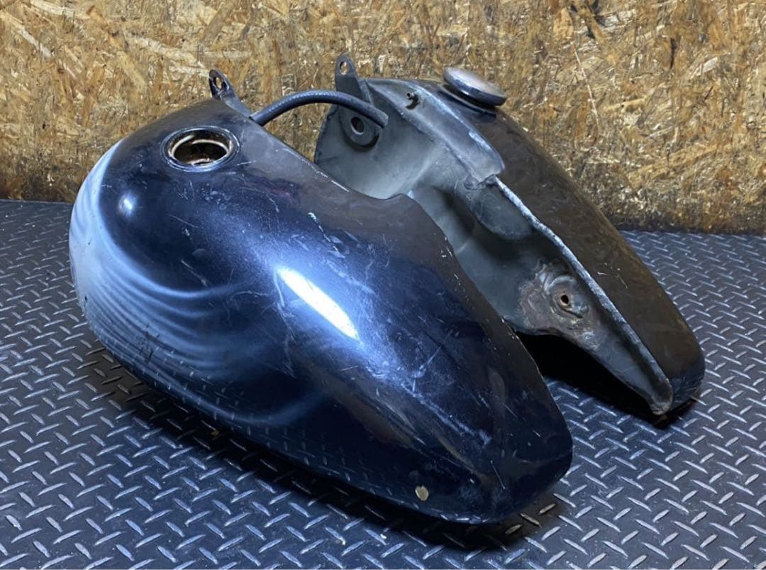 ル*ジ様 3.5ガロン　分割タンク　ハーレー　パン　ショベル　ナックル　ショベル