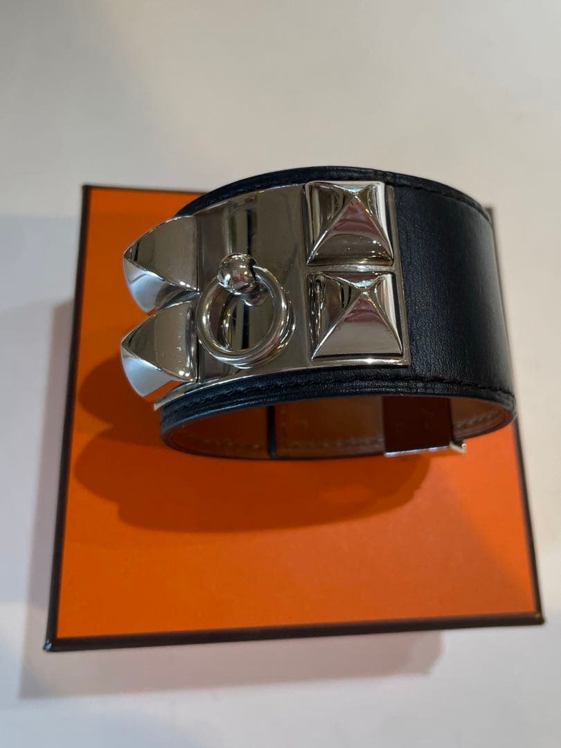 週末限定値下げ‼️エルメス HERMES コリエドシアン ブラック バングル