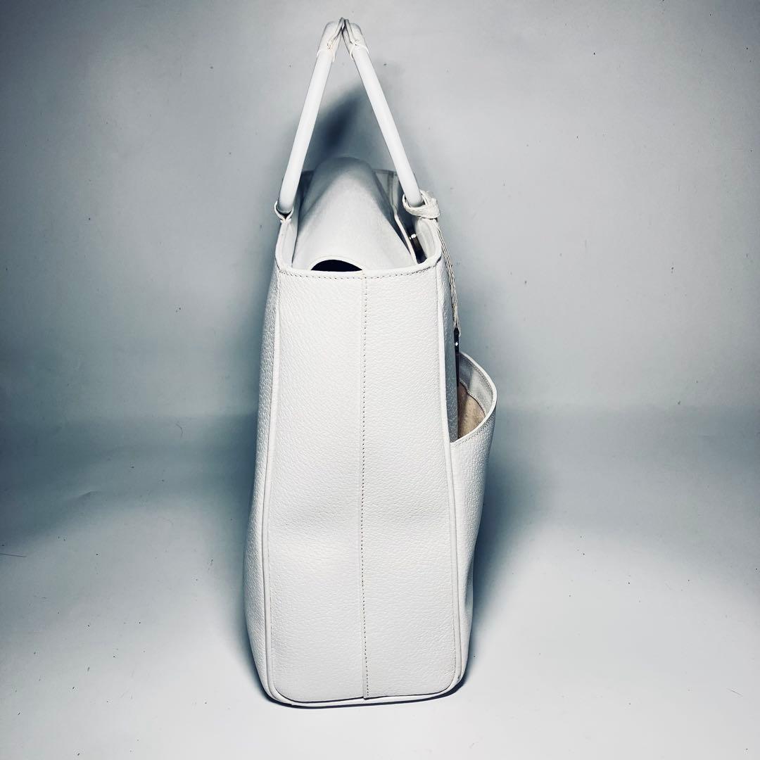 極美品　オールドグッチ　GUCCI レザー　ハンドバッグ　A4可能 ホワイト