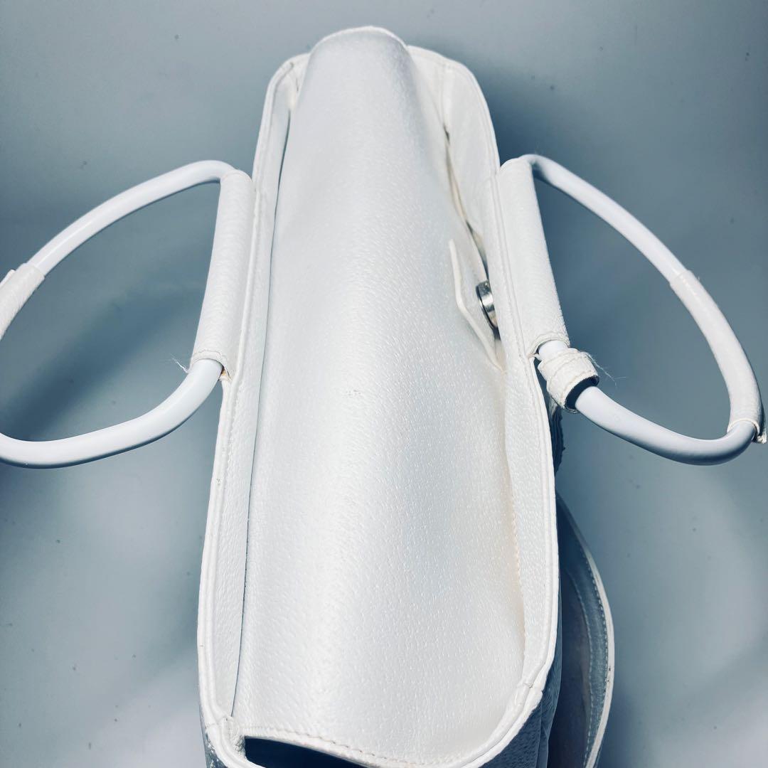 極美品　オールドグッチ　GUCCI レザー　ハンドバッグ　A4可能 ホワイト
