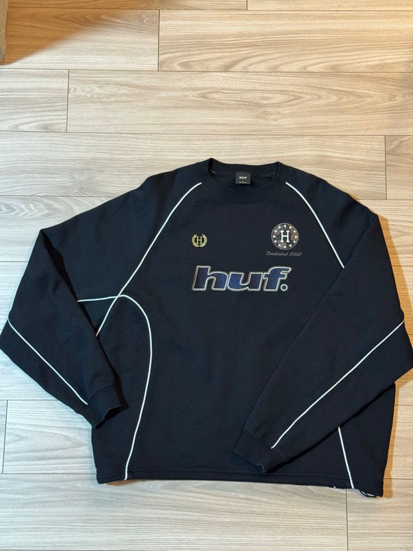 HUF ブラック ロゴ入り 長袖カットソー