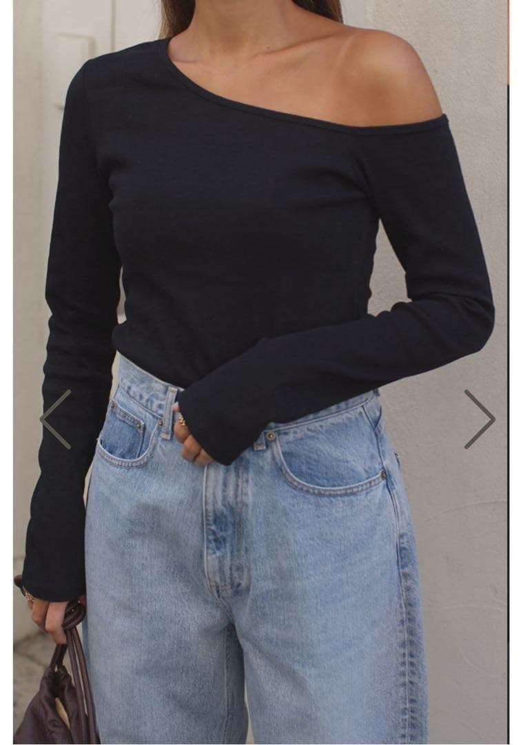 room306ワンショルダーリブボディスーツ