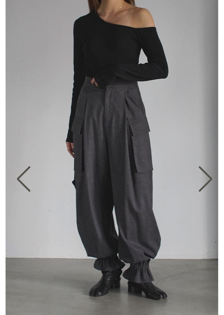 room306ワンショルダーリブボディスーツ