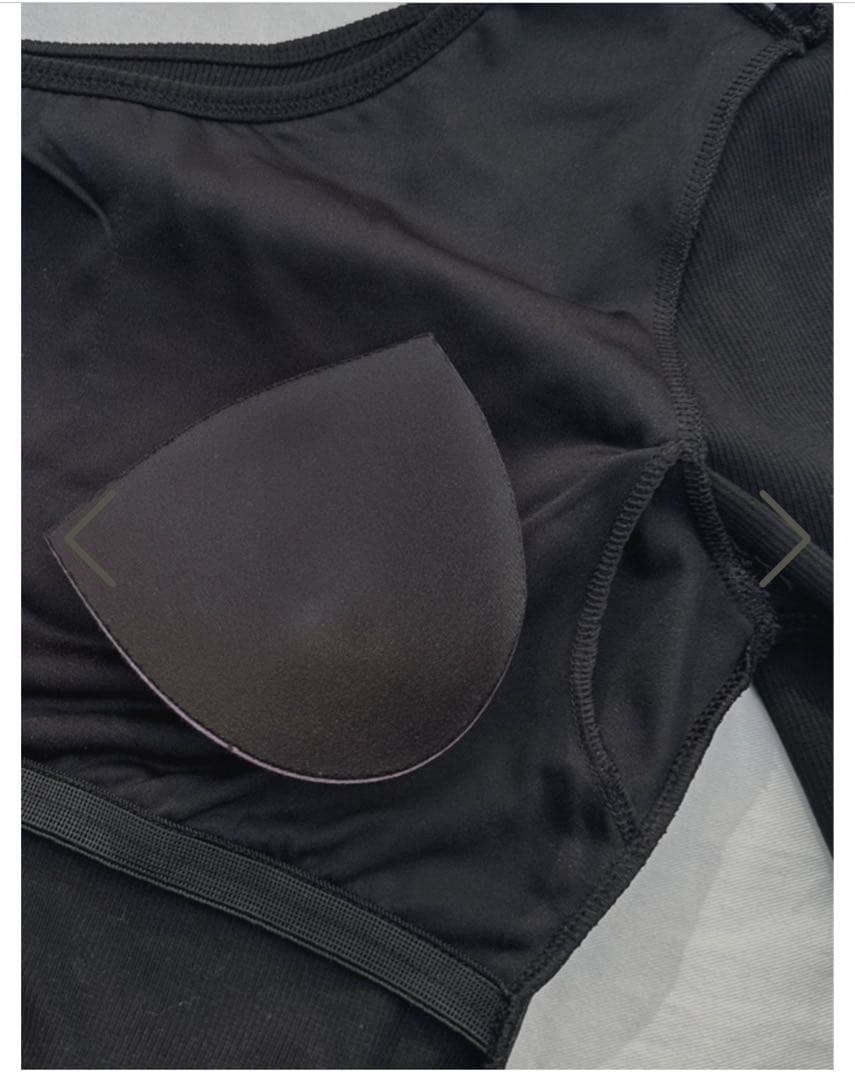 room306ワンショルダーリブボディスーツ