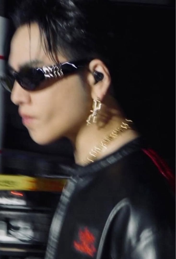 登坂広臣着用　タイタンピアス