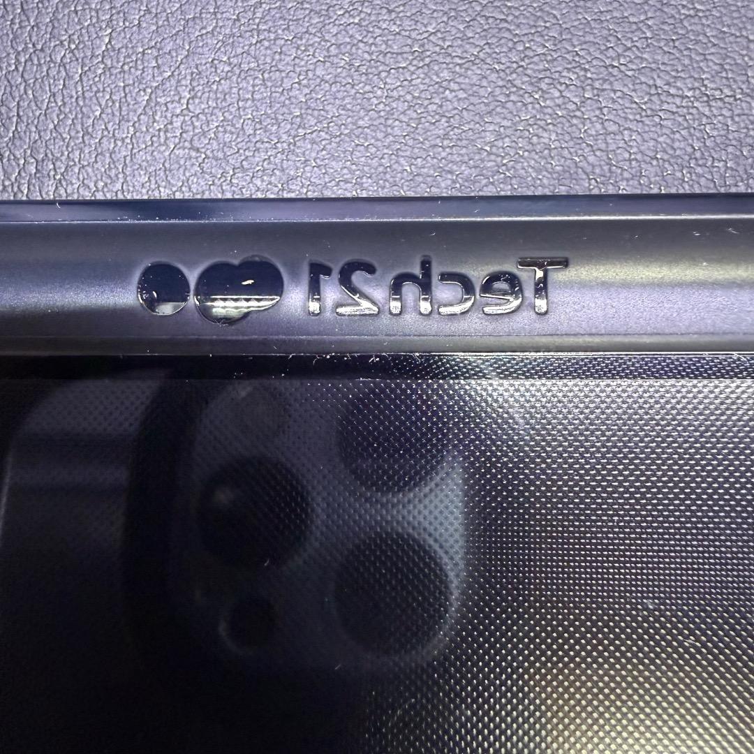 ◉Ba右1018 未使用保管品 MacBookAir ハードケース Tech21