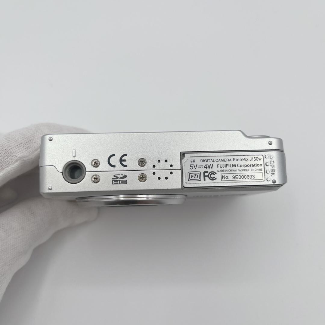 ✨人気✨FUJIFILM FINEPIX J150w バッテリー２個　コンデジ