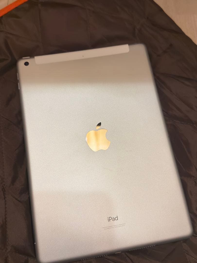 iPad 第9世代 64GB（SoftBank） 未使用に近い 最短翌日発送