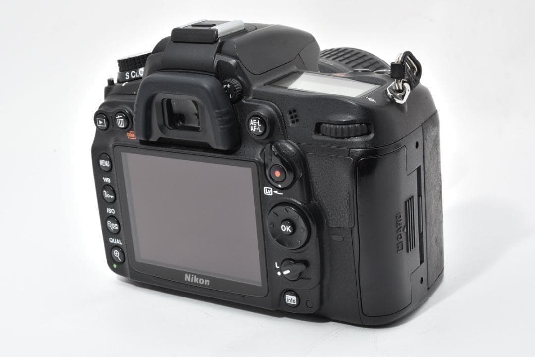 【大人気】 Nikon ニコン D7000 レンズキット デジタル一眼カメラ